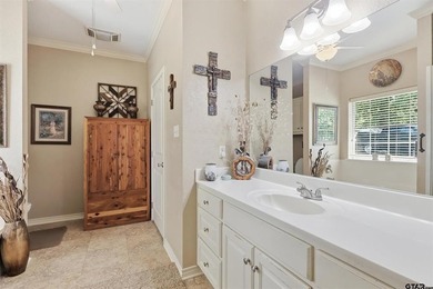 Beautiful home located in the Dogwood Ridge subdivision located - photo 22