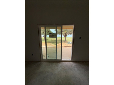 New Construction on Live Oak Golf Course! This stunning - photo 3
