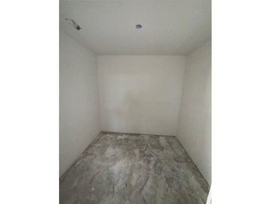 New Construction on Live Oak Golf Course! This stunning - photo 6