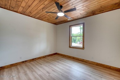 Welcome to this stunning 3-bedroom, 3-bathroom modern rustic - photo 32