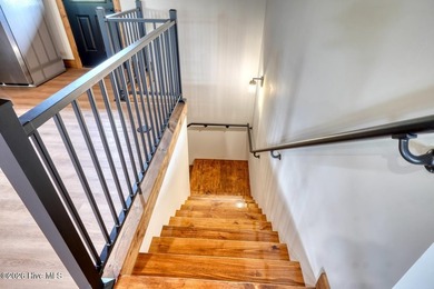 Welcome to this stunning 3-bedroom, 3-bathroom modern rustic - photo 37