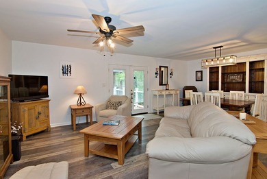 Are you seeking a move in ready 3 bedroom home tucked away in - photo 4