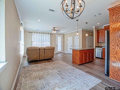 Small Town East Texas Lifestyle is Waiting for You! Welcome home - photo 9