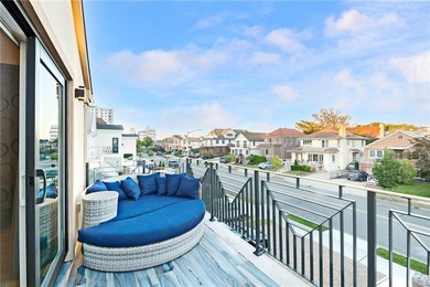 Nestled on ocean block of most prestigious South Brooklyn's - photo 3