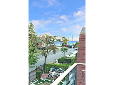 Nestled on ocean block of most prestigious South Brooklyn's - photo 4