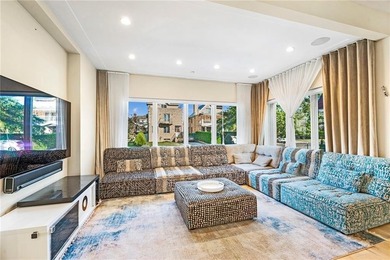Nestled on ocean block of most prestigious South Brooklyn's - photo 6