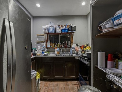 Great opportunity in the heart of Miami! This 3-bedroom, 1-bath - photo 9