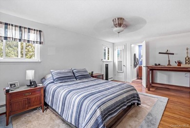 Welcome to 38 Appel Drive in Shirley! This spacious Colonial - photo 14