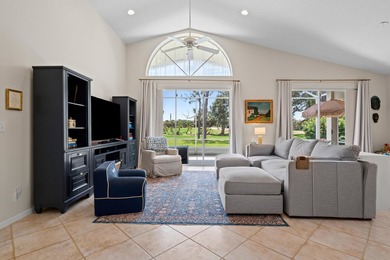 Meticulously maintained and beautifully presented, this - photo 17