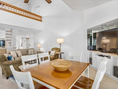 Discover the potential of this 3-bedroom, 3-bath condo located - photo 5