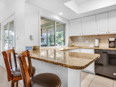 Discover the potential of this 3-bedroom, 3-bath condo located - photo 9