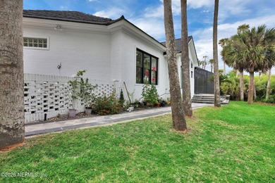 Fabulous home tucked away at the end of a private cul-de-sac in - photo 50