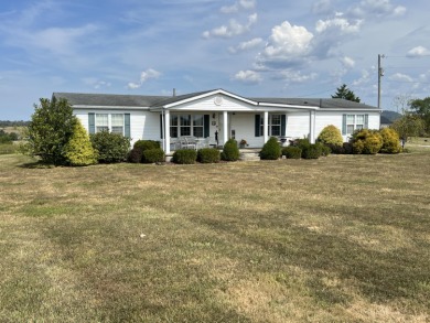 Lake Home For Sale in Flemingsburg, Kentucky