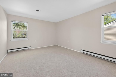 LAKEFRONT! NEW PRICE! FRESHLY PAINTED INTERIOR! NEW WINDOWS - photo 15
