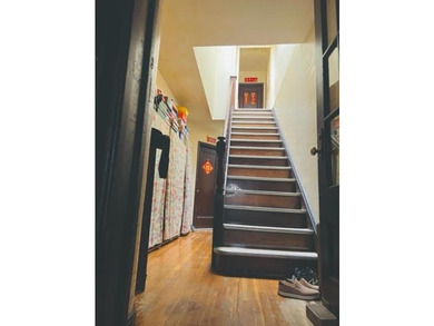 Beautiful 4 family brick semi-detached building, located in - photo 3