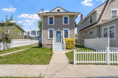 Welcome to this charming 4-bedroom, 2.5-bath single-family home - photo 1