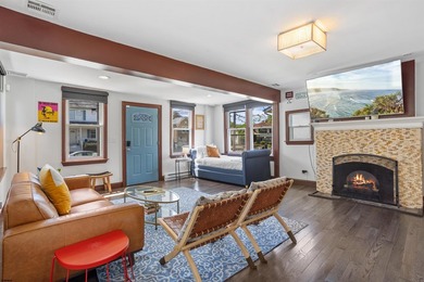 Welcome to this charming 4-bedroom, 2.5-bath single-family home - photo 8