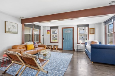 Welcome to this charming 4-bedroom, 2.5-bath single-family home - photo 10