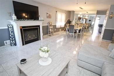 ONE FAMILY HOME IN THE HEART OF GREAT KILLS. MOVE IN CONDITION - photo 5