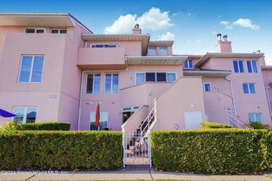 Discover the luxurious ocean front community of Port Regalle - photo 4