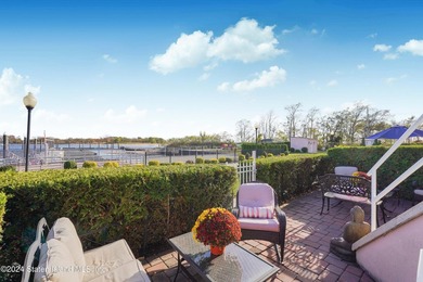 Discover the luxurious ocean front community of Port Regalle - photo 7