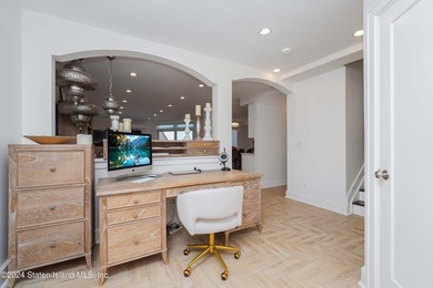 Discover the luxurious ocean front community of Port Regalle - photo 10