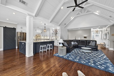 Wake up to lake breezes and endless entertaining possibilities - photo 12
