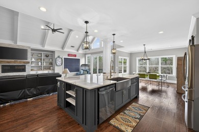 Wake up to lake breezes and endless entertaining possibilities - photo 14