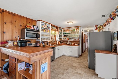 Sitting on 1.65 acres, inside the city limits, this incredibly - photo 16