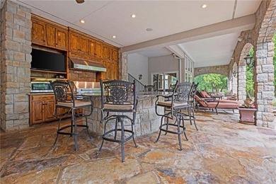 This awesome home is a show stopping family home and - photo 18