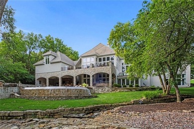 This awesome home is a show stopping family home and - photo 20
