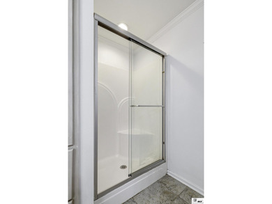 Welcome to this beautifully maintained 4 bedroom, 3 bathroom - photo 20