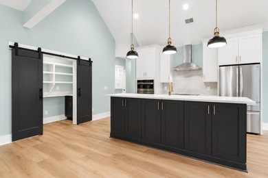 Gorgeous new construction in picturesque Stono Ferry on secluded - photo 27