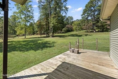 Move-In Ready Lakeview Retreat on a quiet cul-de-sac. Easy - photo 37