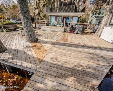 Here's your chance to own a waterfront home on Lake Waccamaw! - photo 44