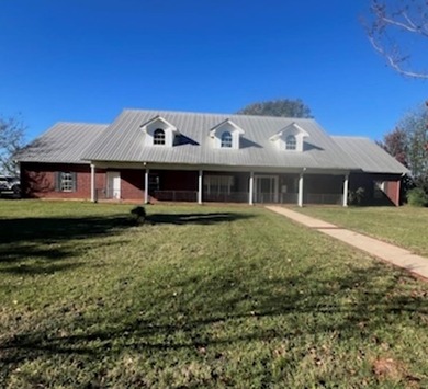 (private lake, pond, creek) Home For Sale in Nacogdoches Texas