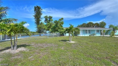 Very desirable triple lot location in Matlacha Isles. Over 220 - photo 4