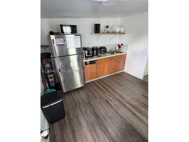INVESTOR SPECIAL! Exceptional income-producing opportunity in - photo 11