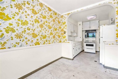 Welcome to 67-10 Selfridge Street, a two-family residence - photo 15