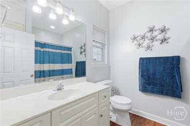 Immaculately maintained 2-bedroom, 2-bath townhouse offering - photo 21