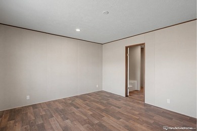 Welcome to this brand-new manufactured home offering - photo 9