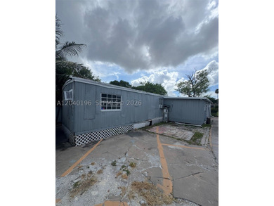 INVESTOR SPECIAL! Exceptional income-producing opportunity in - photo 35