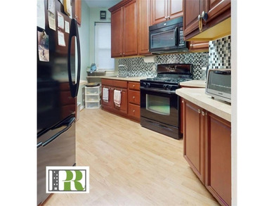 Move right into this well-maintained 1-bedroom apartment located - photo 6