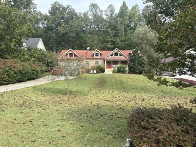 Lake Home For Sale in Burnside, Kentucky
