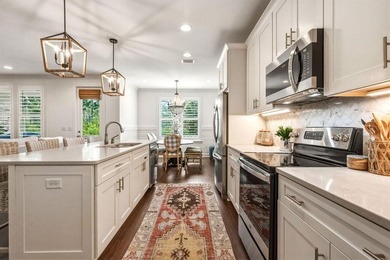 MUST SEE in Church Street Village, this beautifully maintained - photo 8