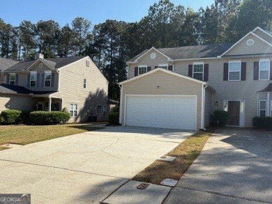 Lake Townhome/Townhouse For Sale in Oakwood, Georgia