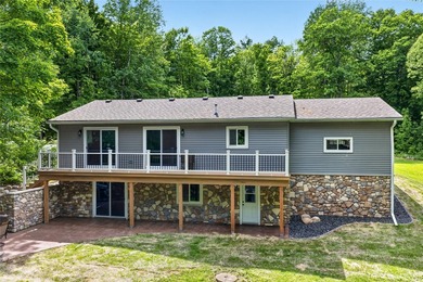 Like new, extensively remodeled Long Lake Retreat! Experience - photo 3
