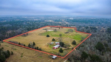 Incredible location only 5-8 minutes from hospital and shopping - photo 2