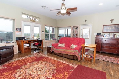Incredible location only 5-8 minutes from hospital and shopping - photo 10