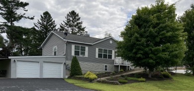 Brettuns Pond Home For Sale in Livermore Maine